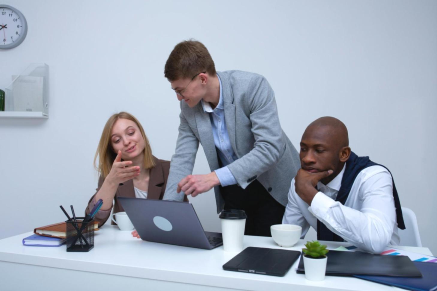 Teamarbeit bei der Durchführung von SEO-Audits